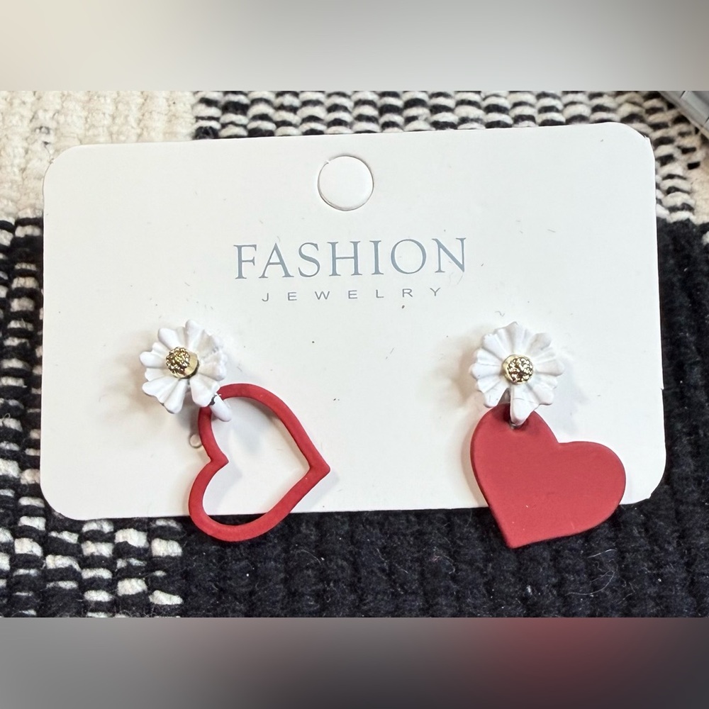 Fashion Jewelry Hearts and Flowers Earrings
